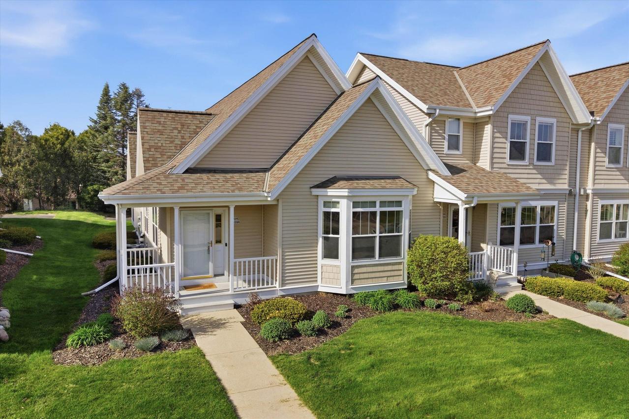 N28W6596 Alyce St, Cedarburg, WI 53012