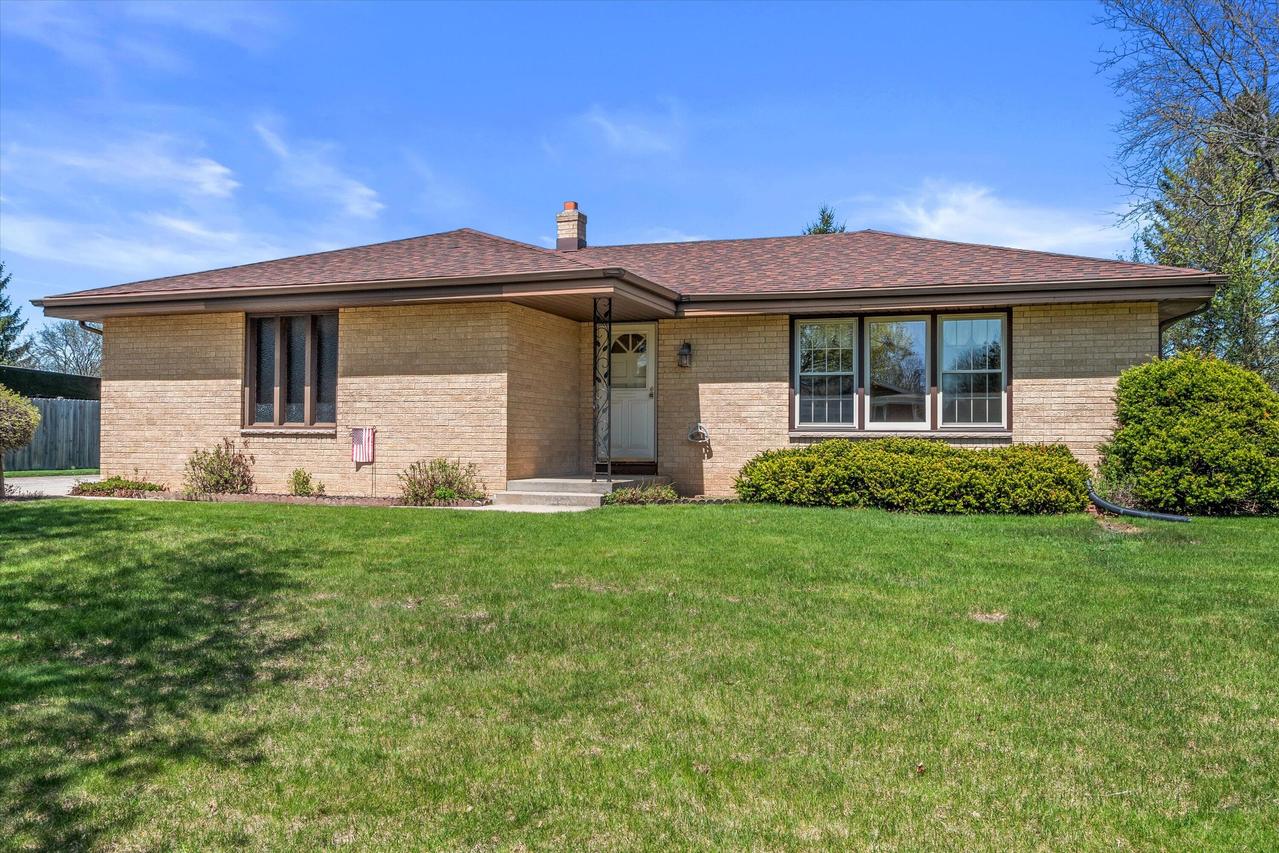 7002 W Lindner Dr., Franklin, WI 53132