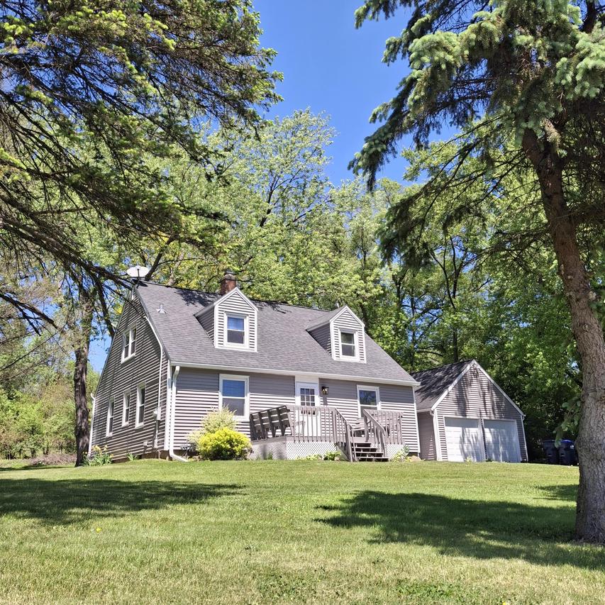 S26W26998 Macarthur Rd, Waukesha, WI 53188