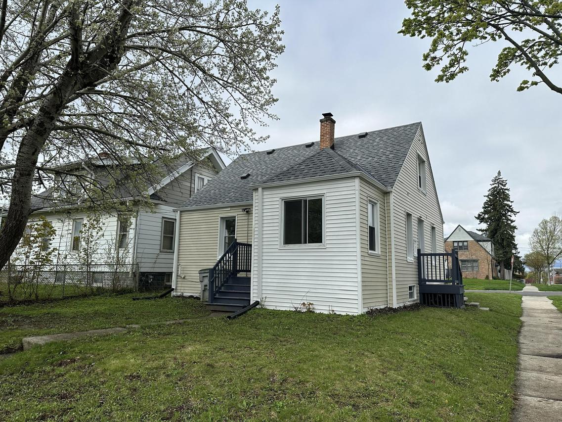 4576 N 30th St, Milwaukee, WI 53209