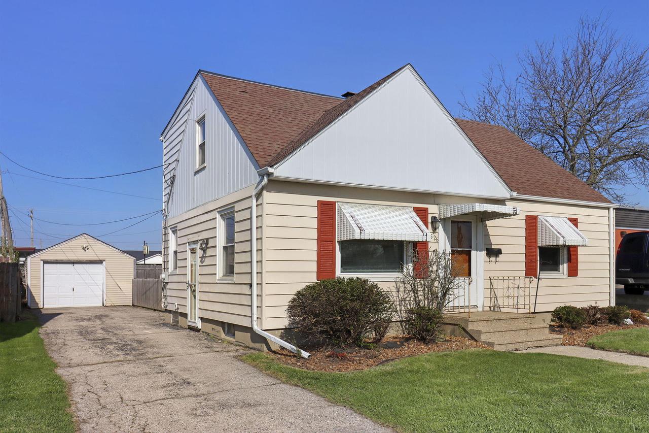 7526 38th Ave., Kenosha, WI 53142