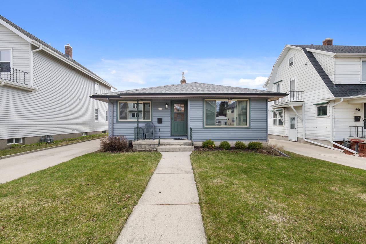1232 S 21st St, Sheboygan, WI 53081