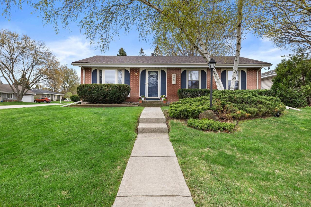 4901 Regal Ct, Racine, WI 53406