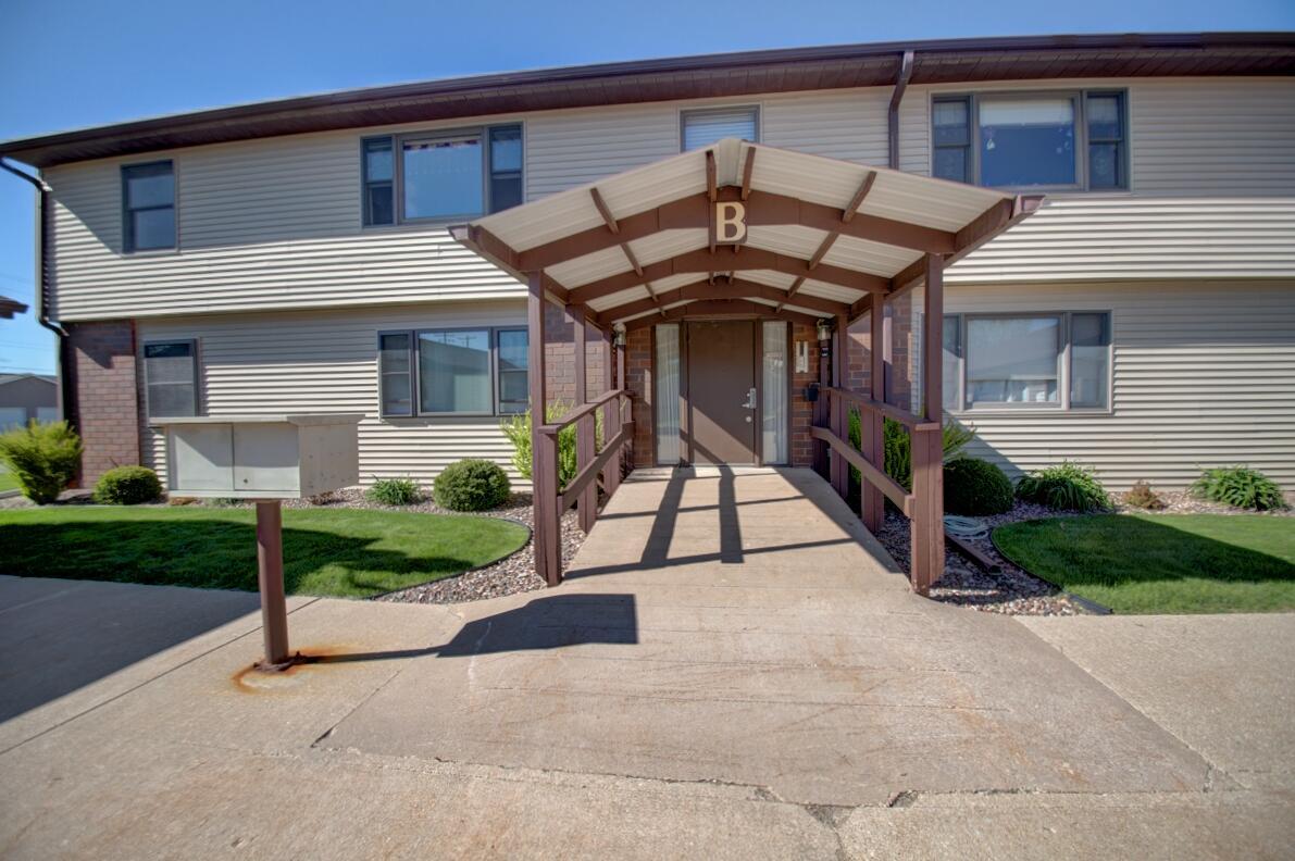 730 10th Ave, Onalaska, WI 54650