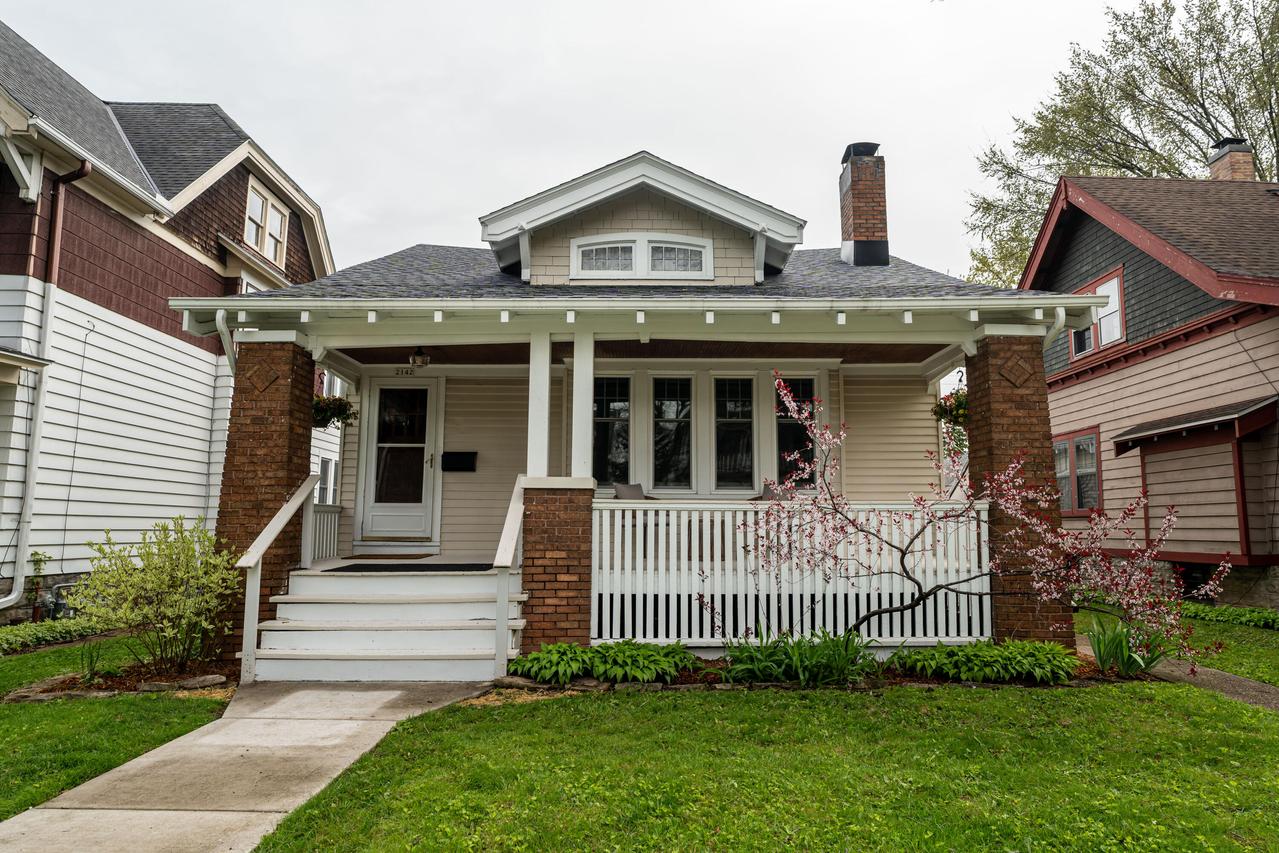 2142 N 51st St, Milwaukee, WI 53208
