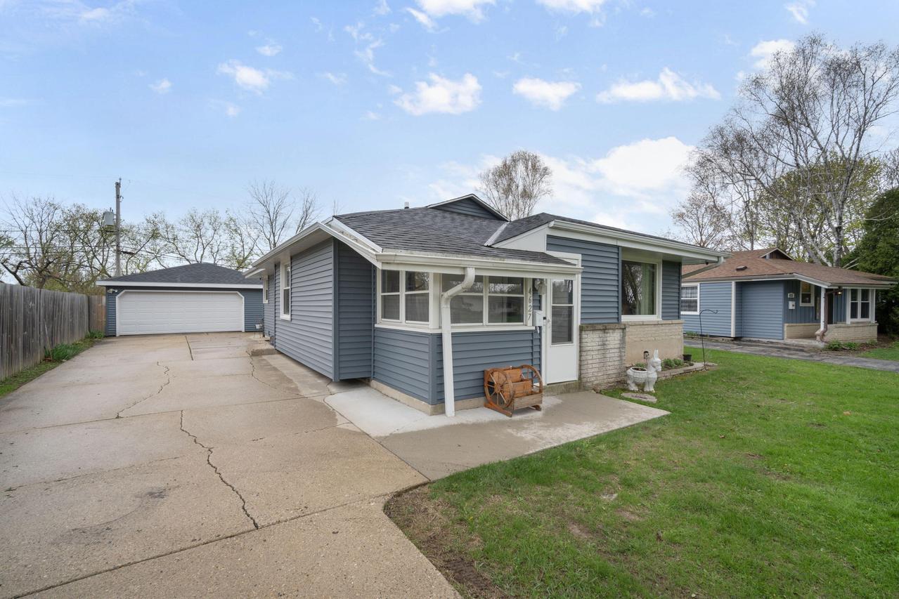 4627 W Kiley Ave, Milwaukee, WI 53223