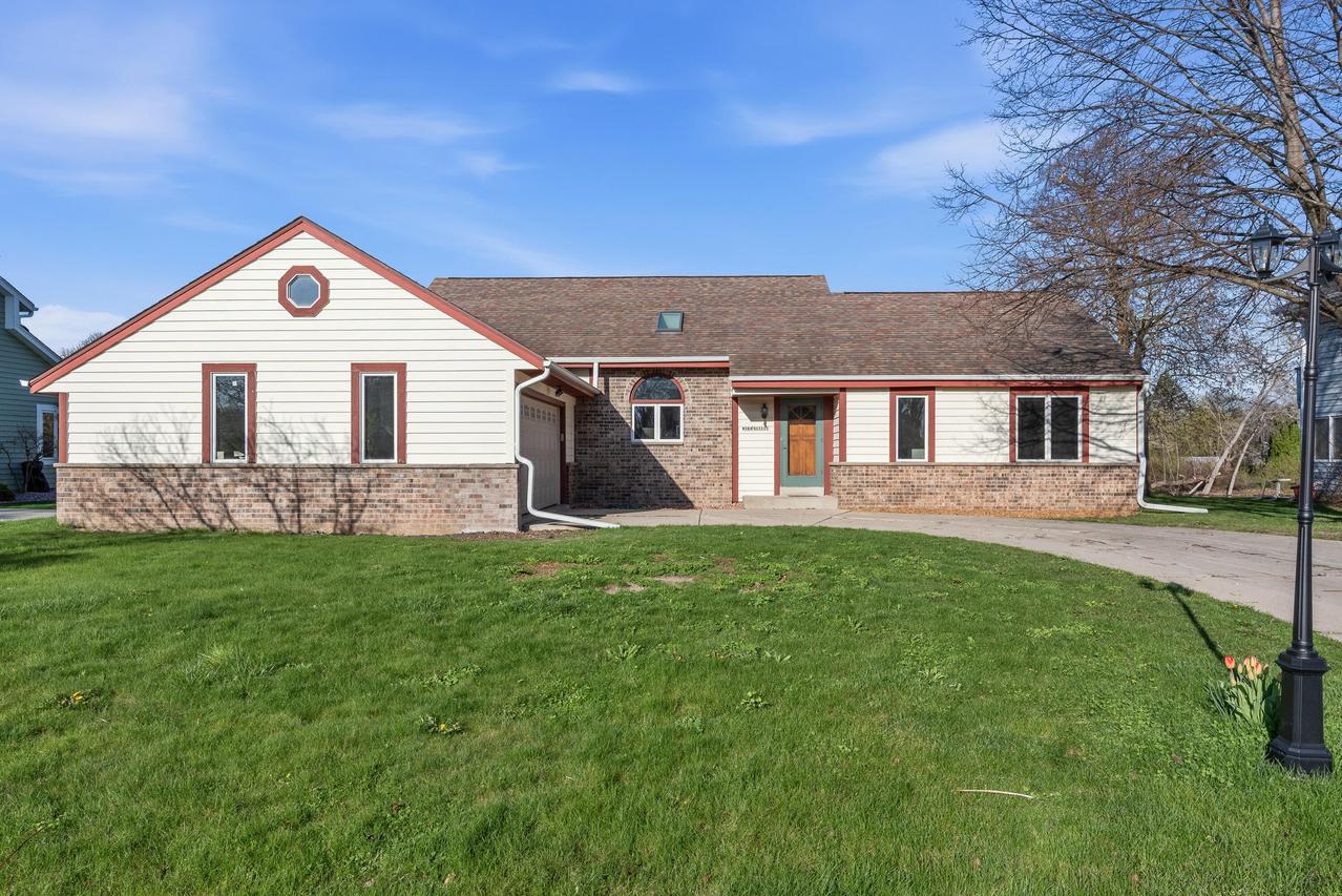 W164N11115 Kings Way, Germantown, WI 53022