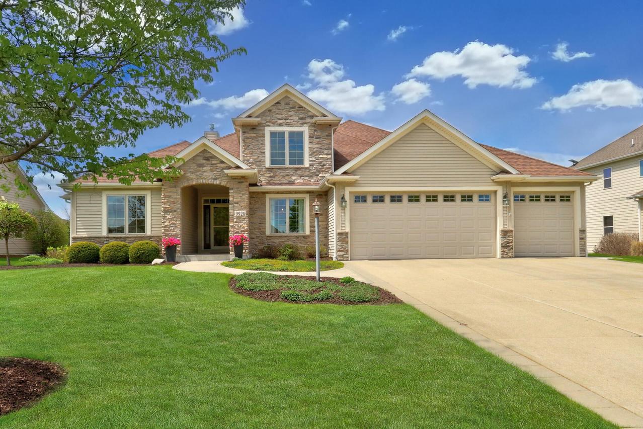 9920 50th Ave, Pleasant Prairie, WI 53158