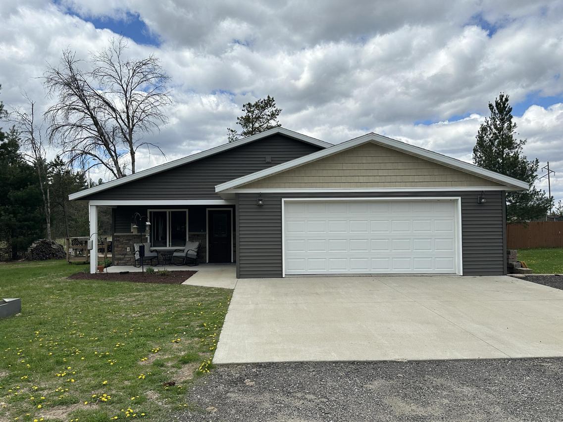 304 S Red Pine Trl, Brockway, WI 54615