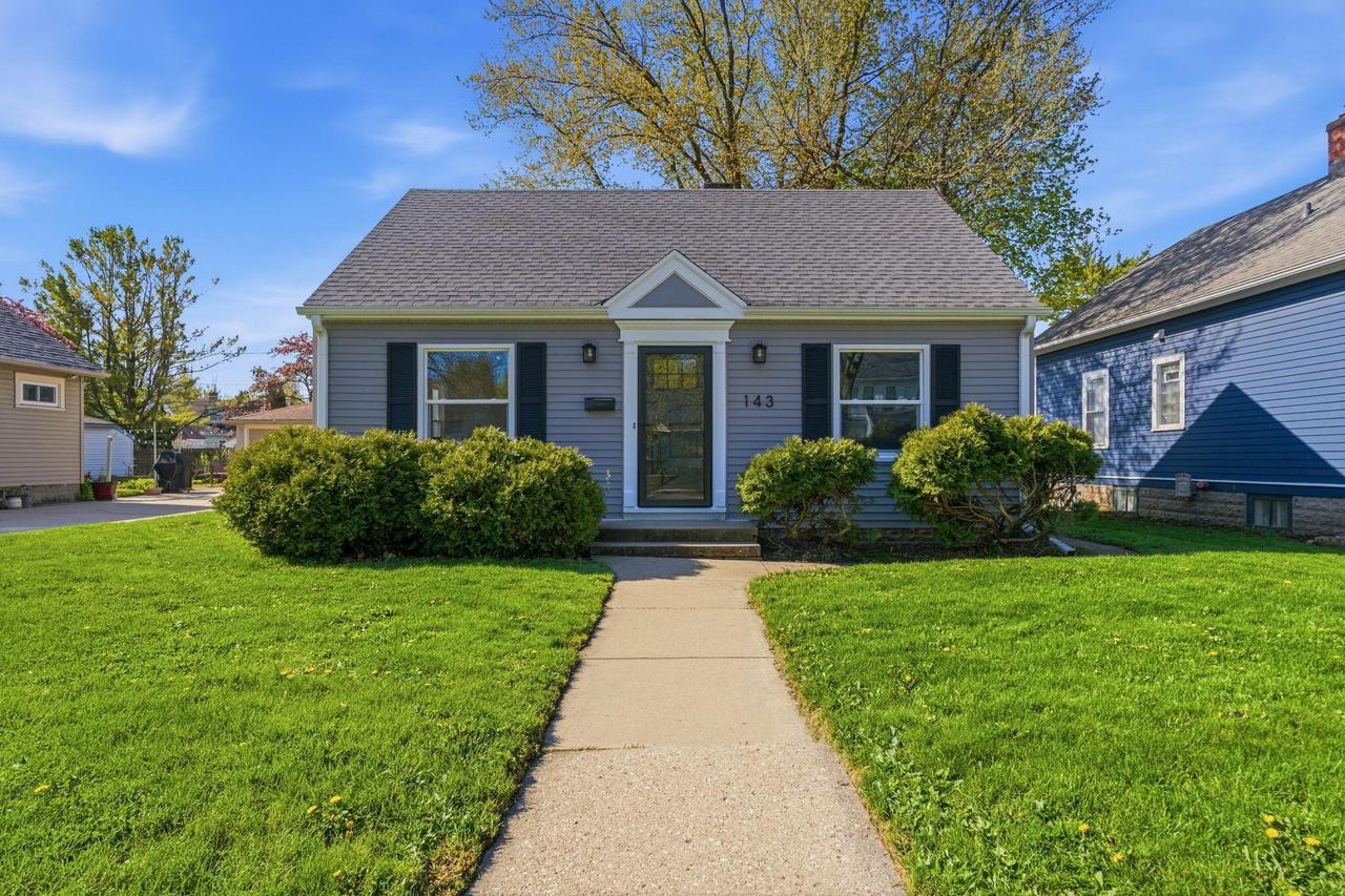 143 Frame Ave, Waukesha, WI 53186
