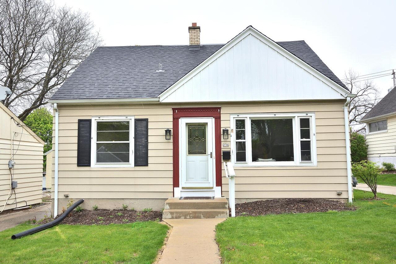 236 N 90th St, Milwaukee, WI 53226