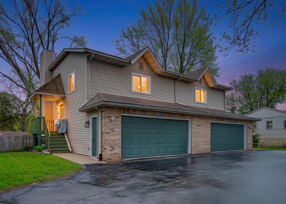 1424 S River Rd #1426, New Berlin, WI 53151