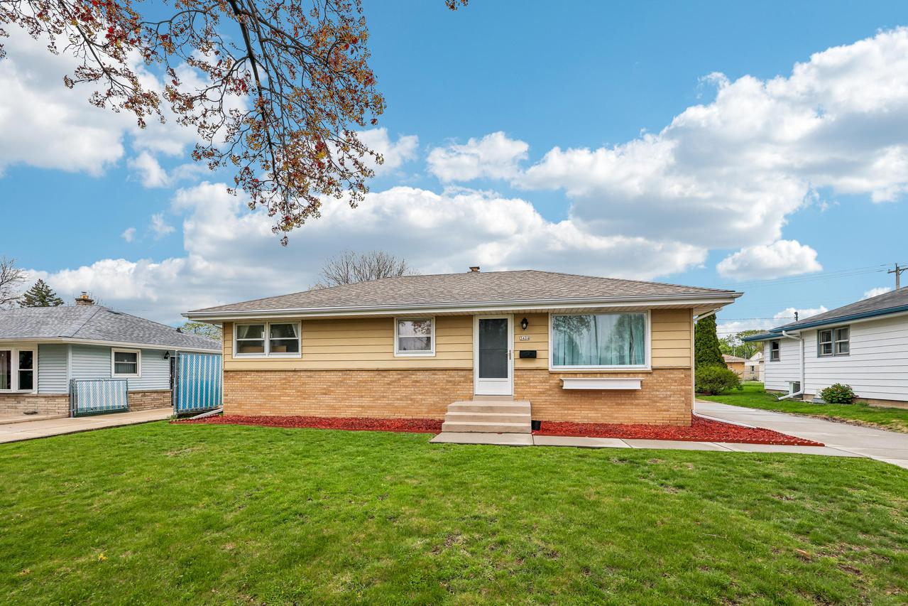 3404 S 73rd St, Milwaukee, WI 53219