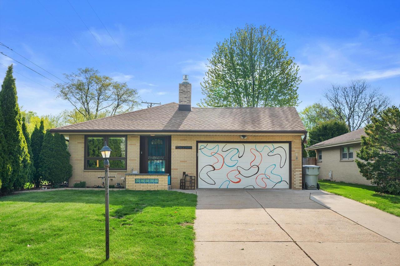 3334 N Argonne Dr, Milwaukee, WI 53222