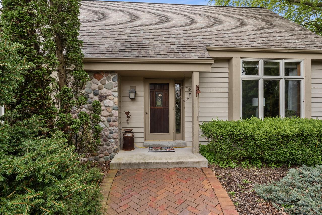 5099 Valley Trl, West Bend, WI 53095