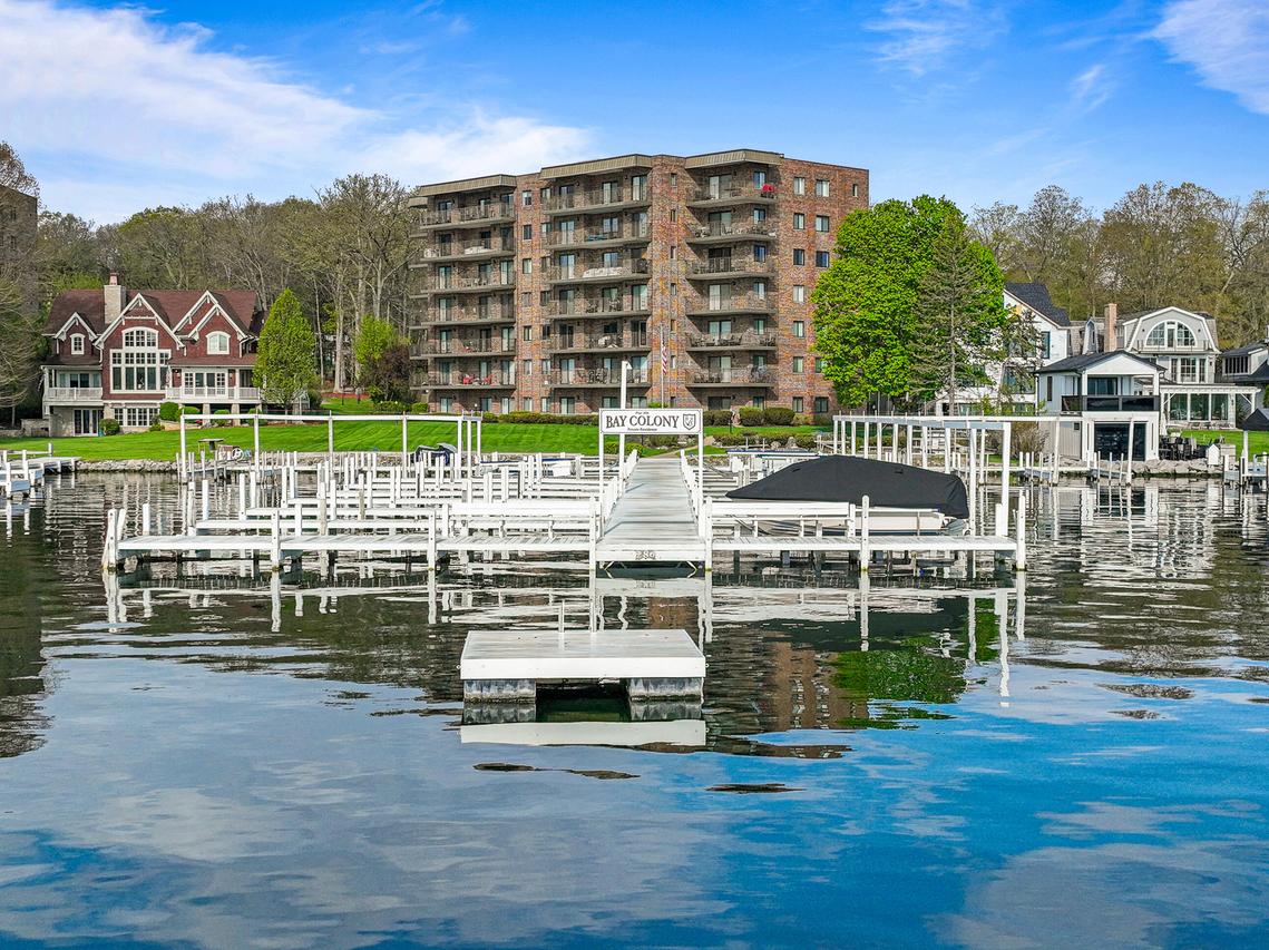 9 S Walworth Ave #603, Williams Bay, WI 53191