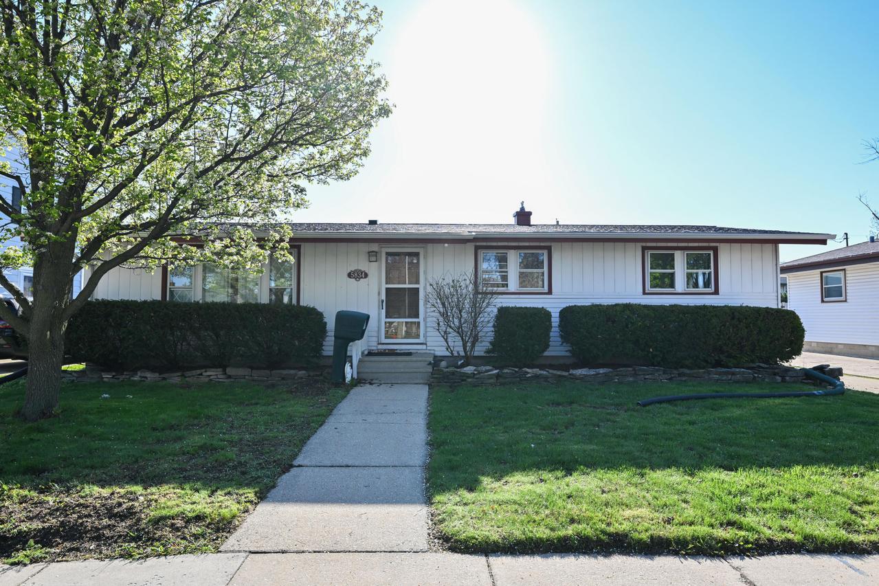 5834 S 14th St, Milwaukee, WI 53221
