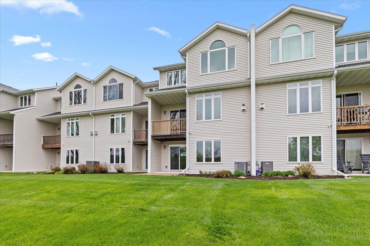 769 Green Bay Dr #5, Mayville, WI 53050