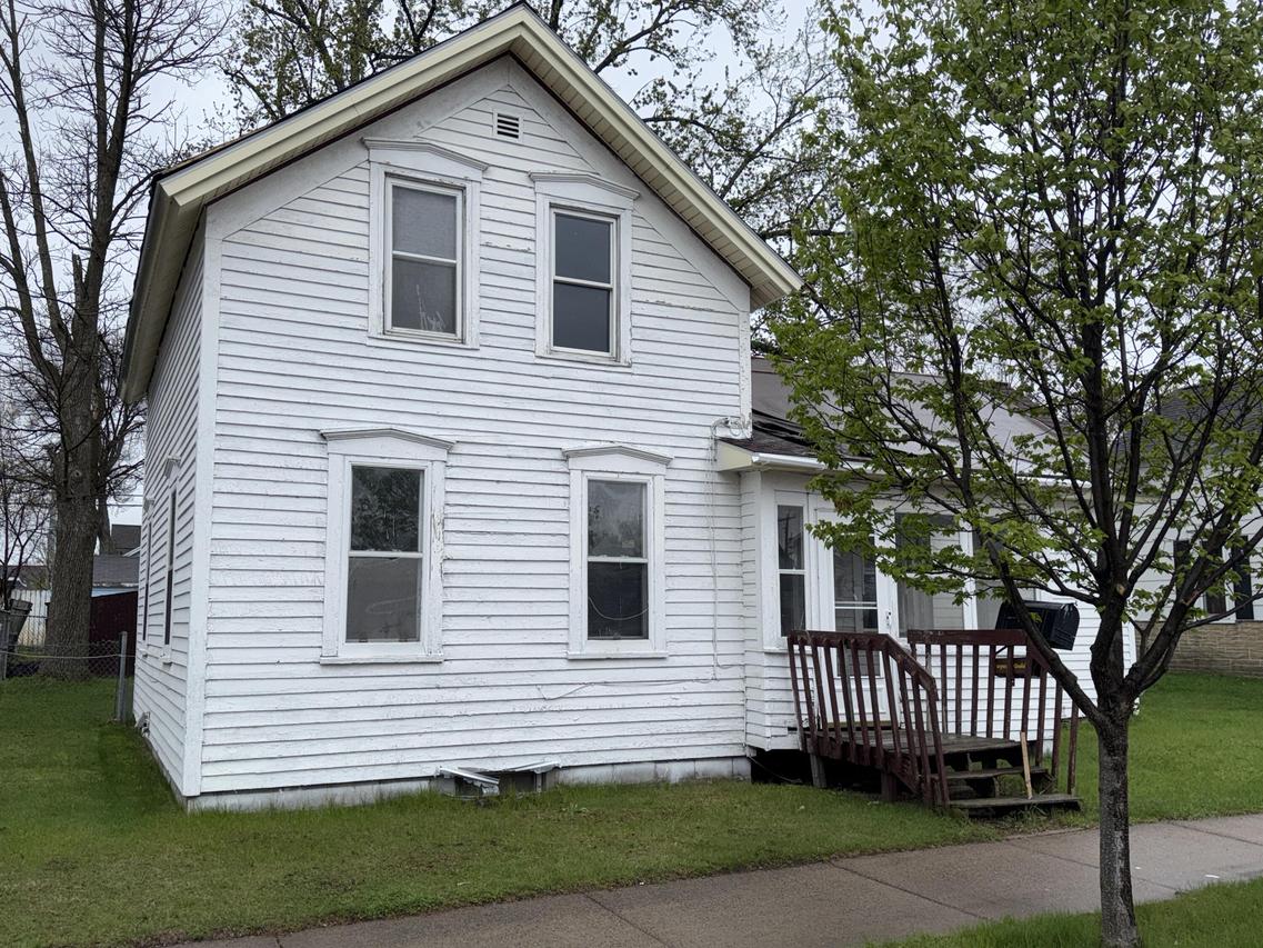 605 S 3rd Ave, Wausau, WI 54401