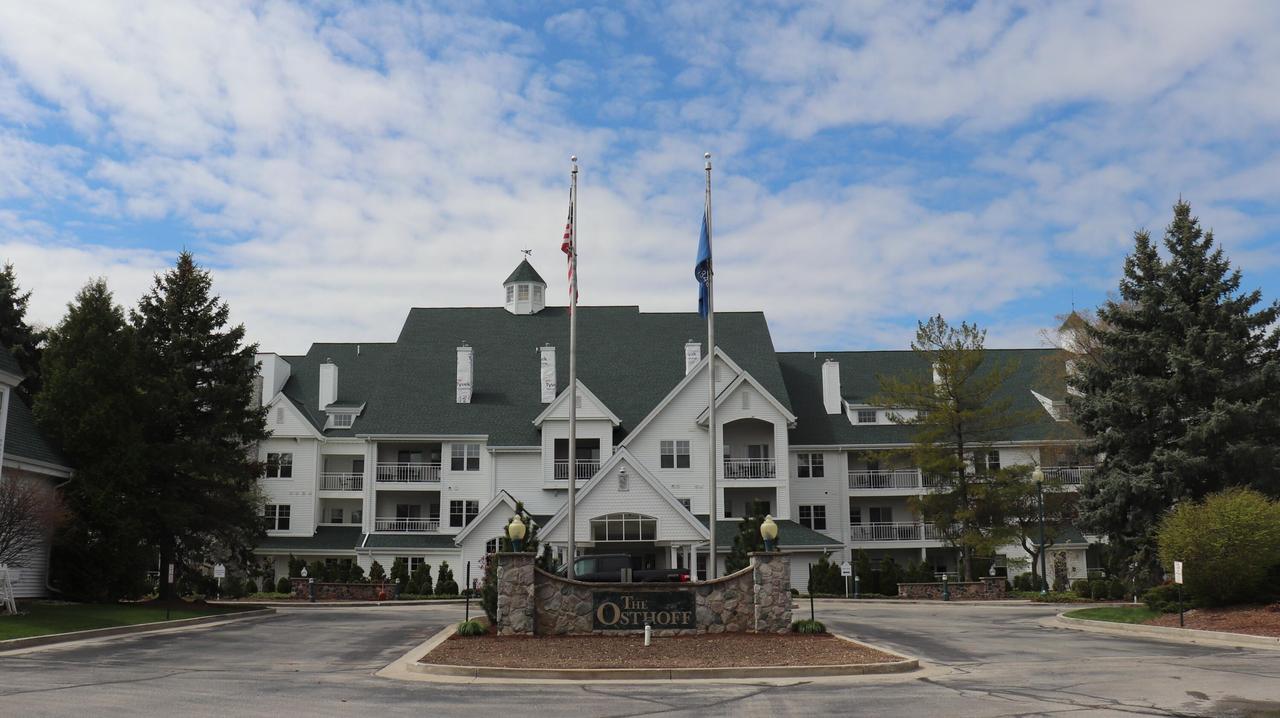 101 Osthoff Ave #342, Elkhart Lake, WI 53020