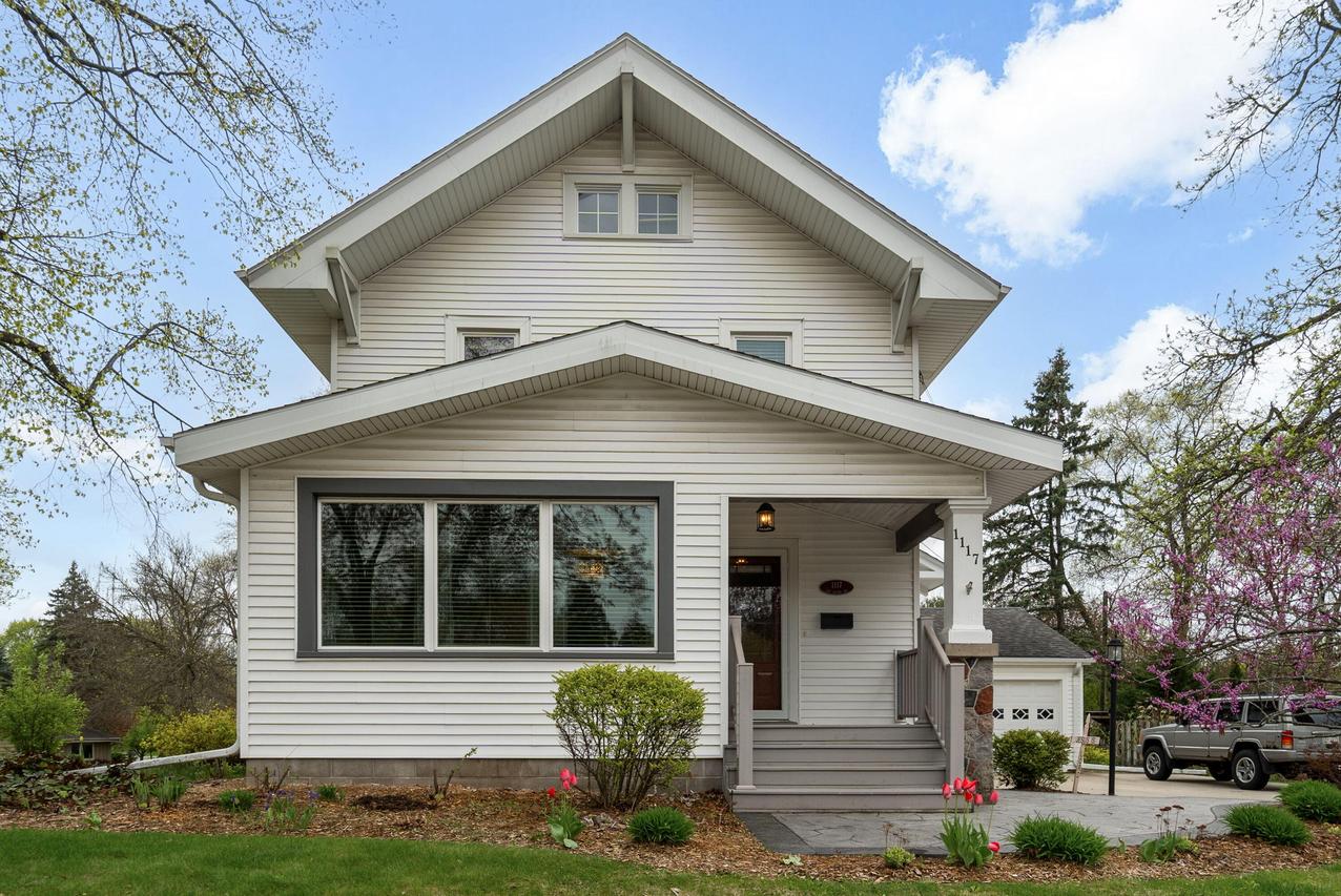 1115 E Racine Ave #1117, Waukesha, WI 53186