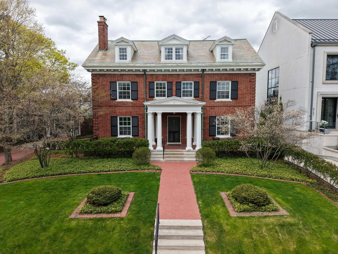 2121 N Terrace Ave, Milwaukee, WI 53202