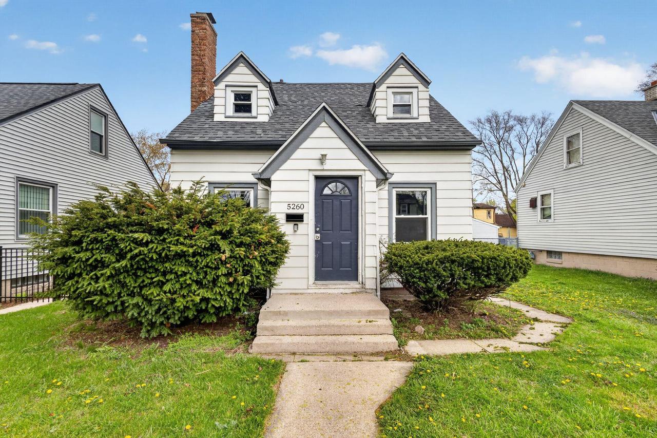 5260 N 49th St, Milwaukee, WI 53218