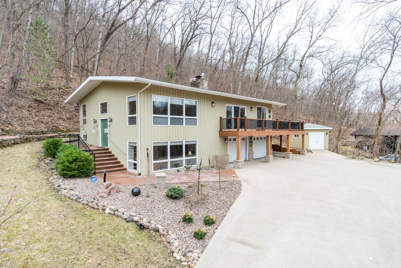 N2056 Wedgewood Dr, Shelby, WI 54601