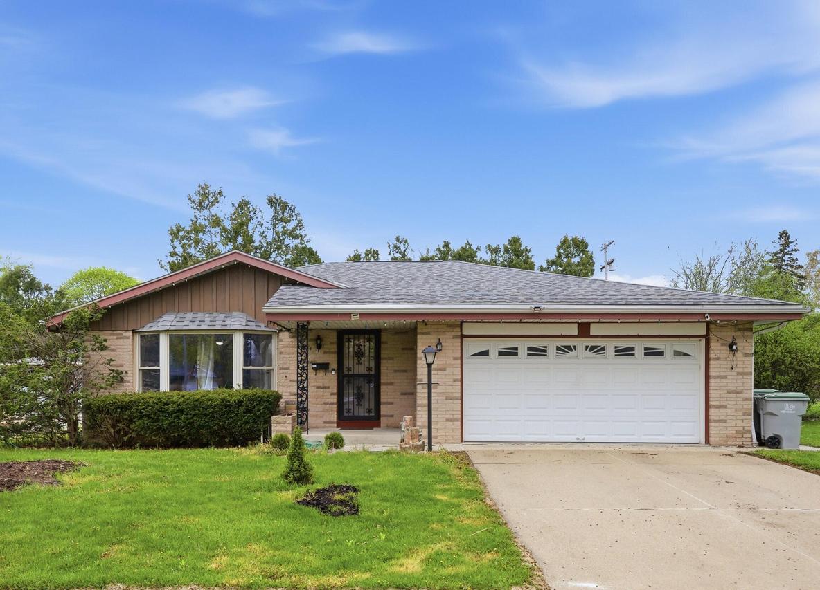 8324 W Denver Ave, Milwaukee, WI 53223