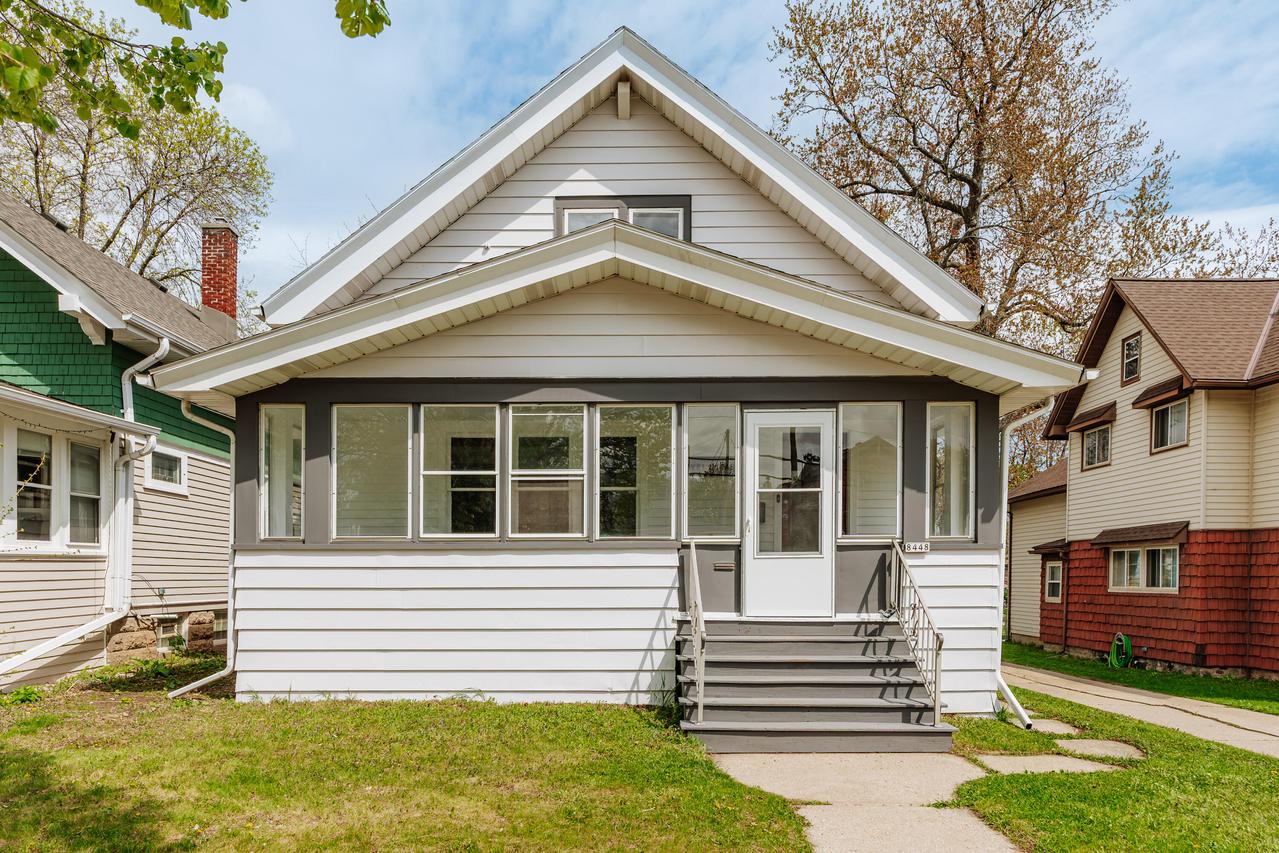 8448 W Lapham St, West Allis, WI 53214