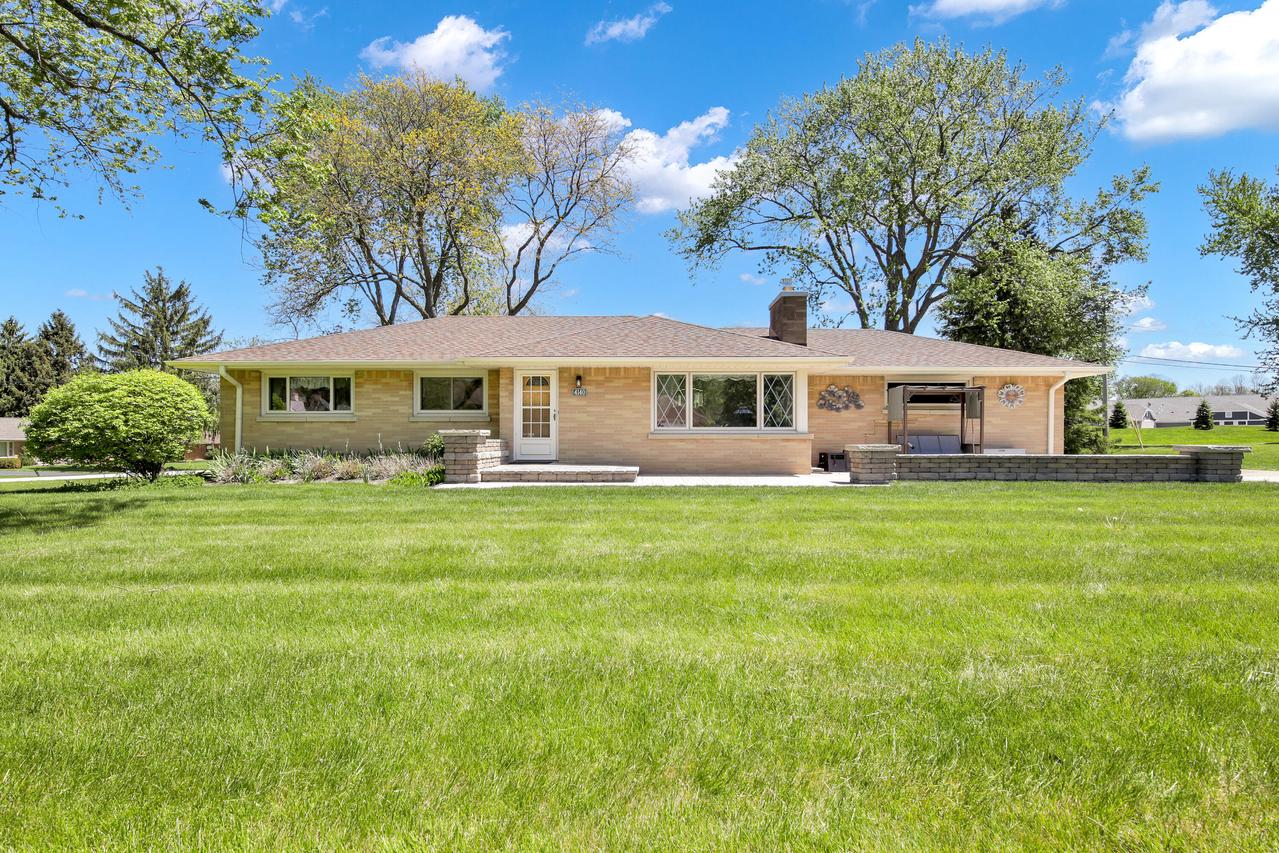 4140 N 162nd St, Brookfield, WI 53005
