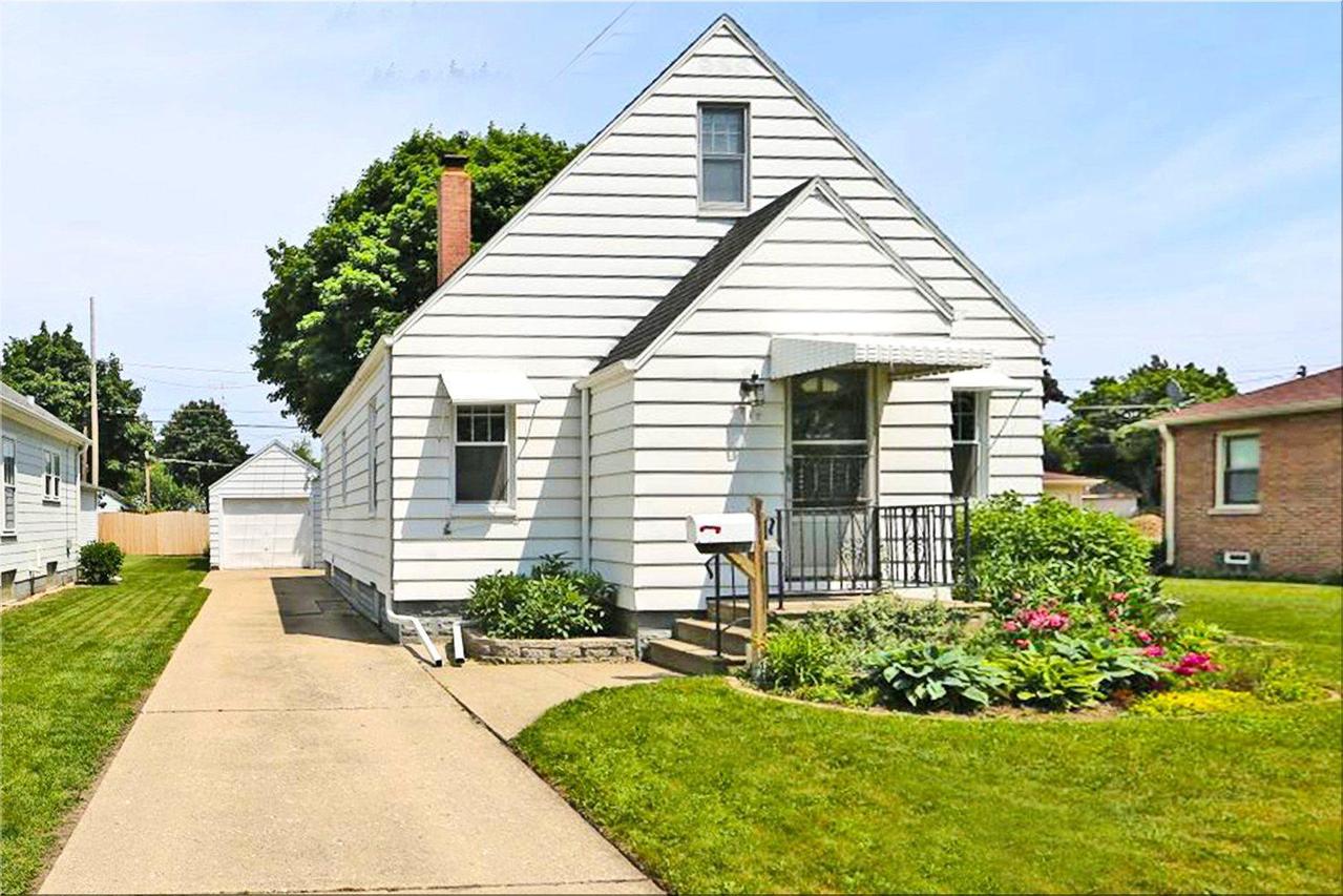 3717 19th Ave, Kenosha, WI 53140