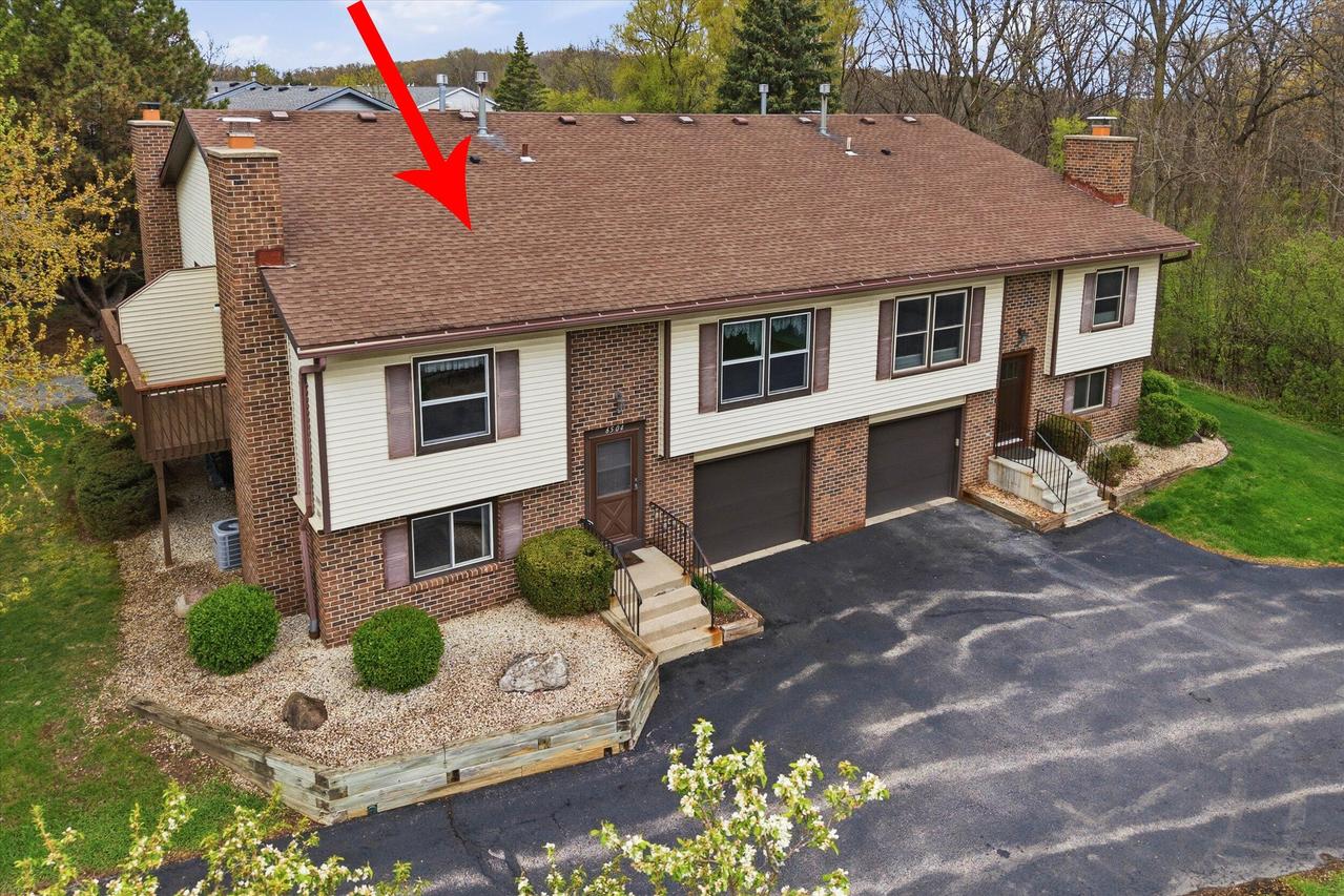 6504 S Parkedge Cir #D, Franklin, WI 53132