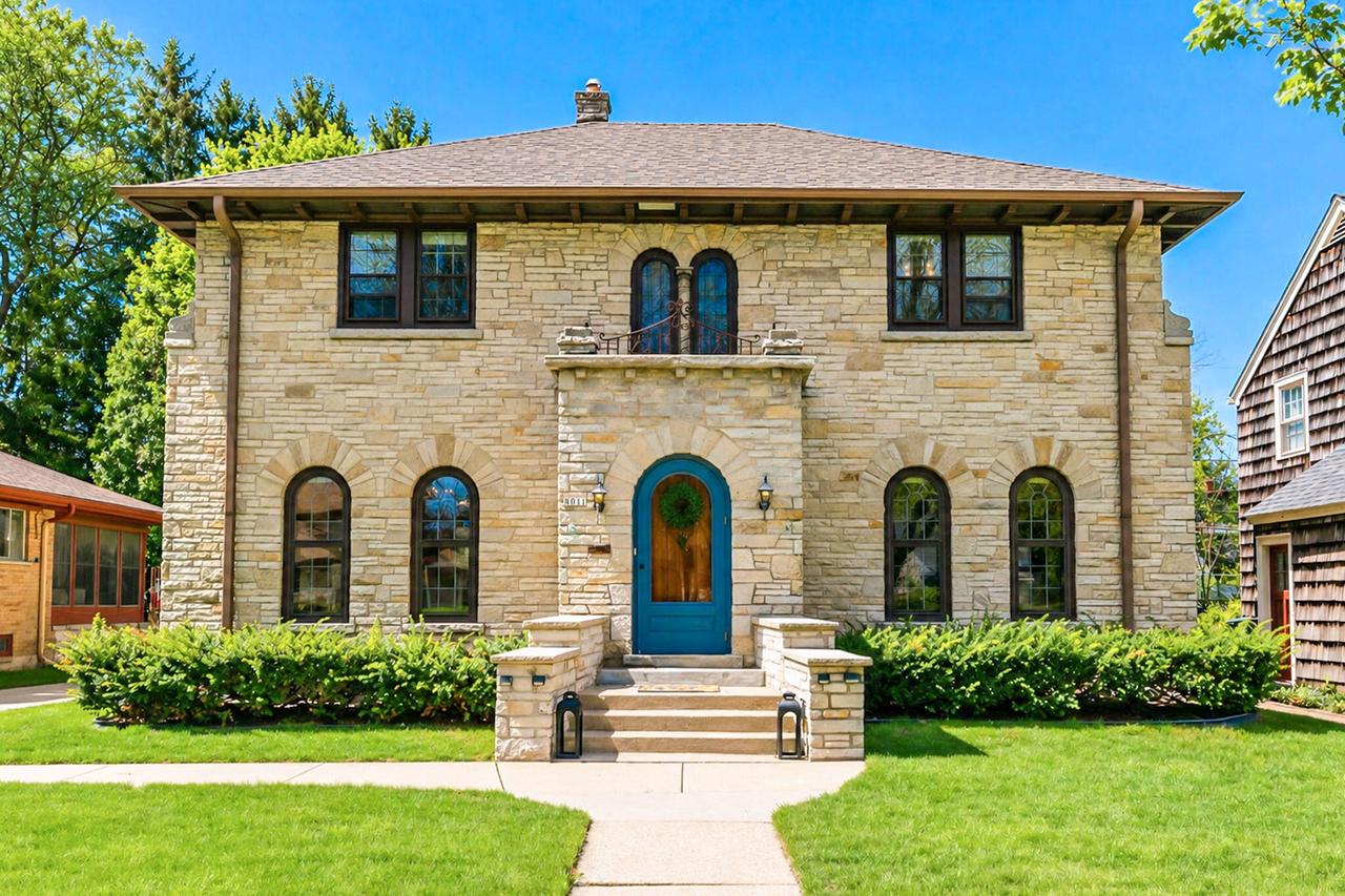 8011 Jackson Park, Wauwatosa, WI 53213