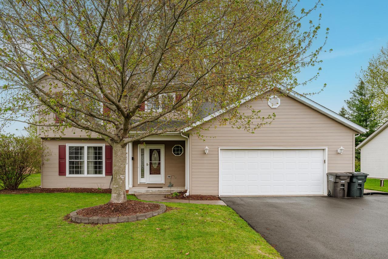 W2219 Oak Ridge, East Troy, WI 53120