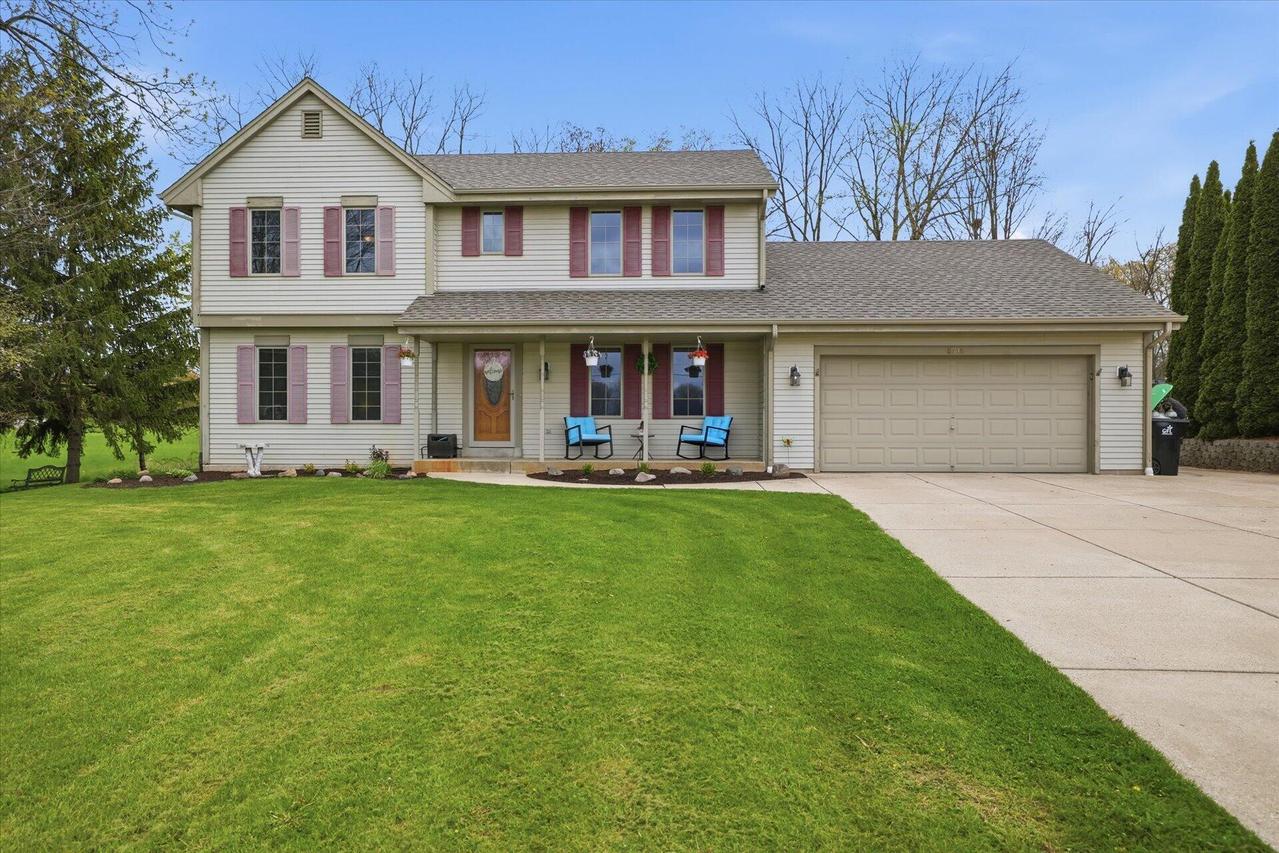 8715 Halverson Rd, Waterford, WI 53185