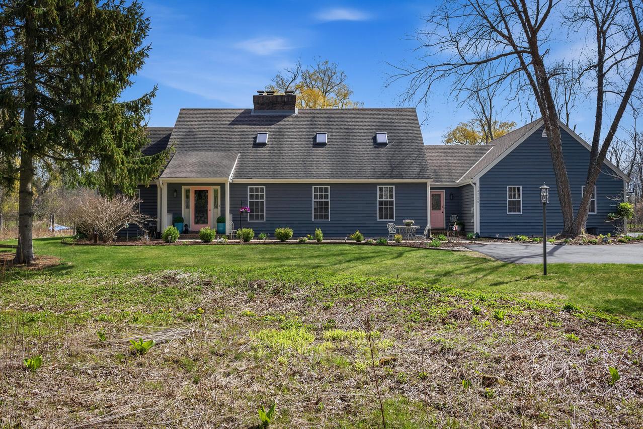 13725 N Lake Shore, Mequon, WI 53097