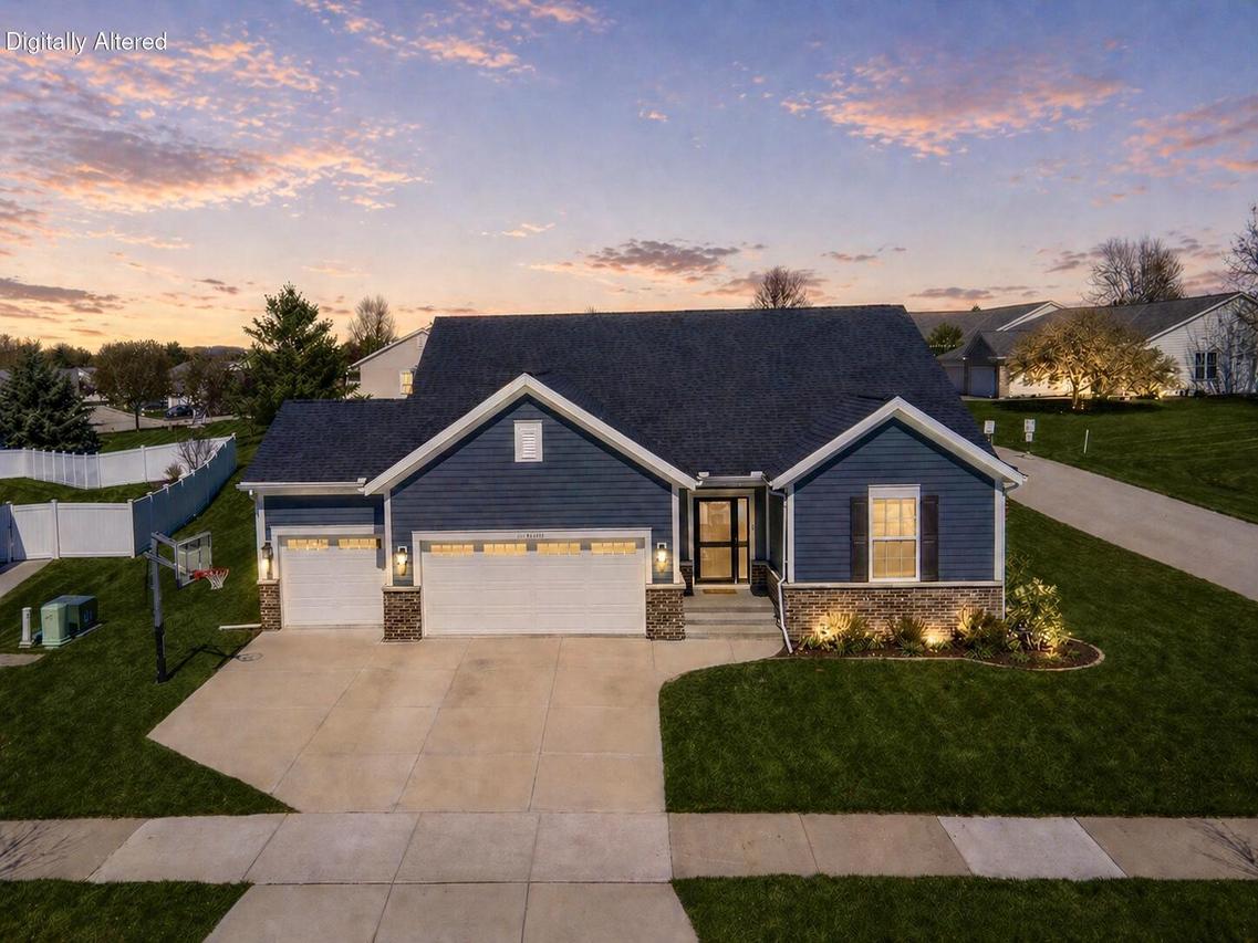 N56W24190 Peppertree Dr, Sussex, WI 53089