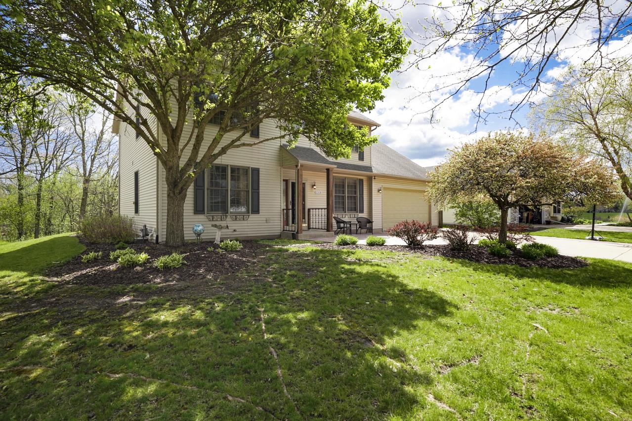 12135 32nd Ave, Pleasant Prairie, WI 53158