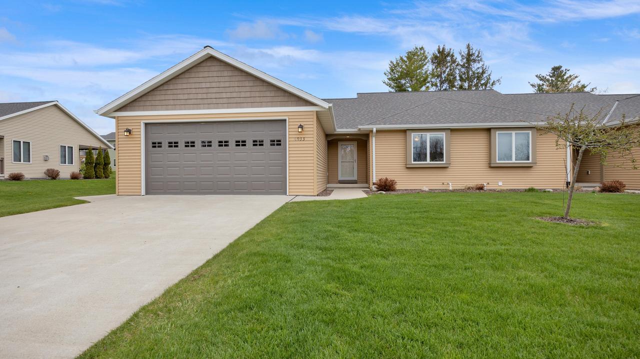 4033 Spring Ct, Sheboygan, WI 53083