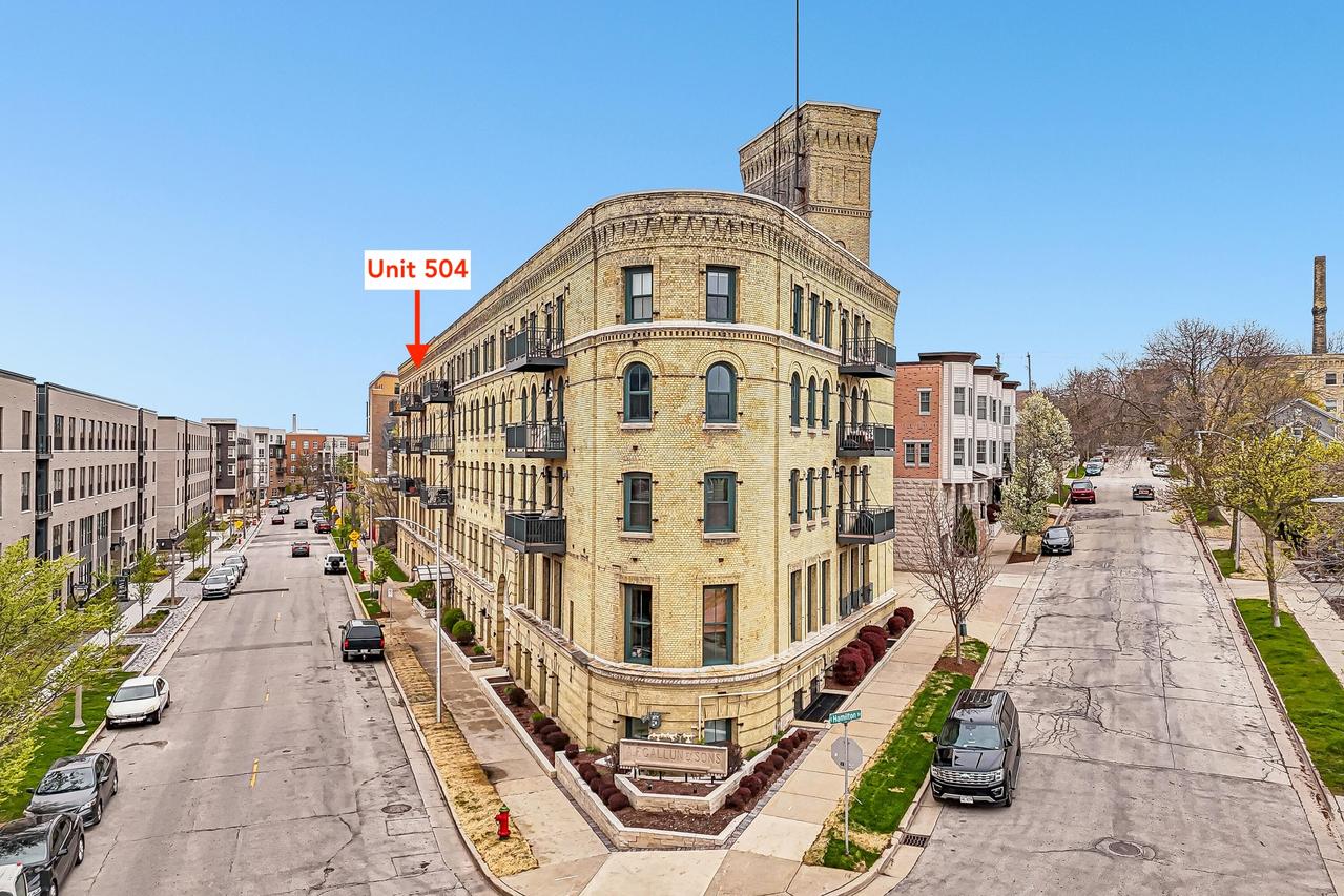 1818 N Water St #504, Milwaukee, WI 53202