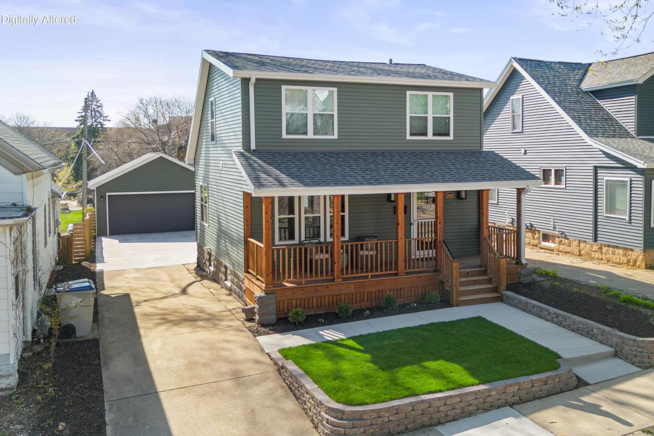 2611 S Austin St, Milwaukee, WI 53207