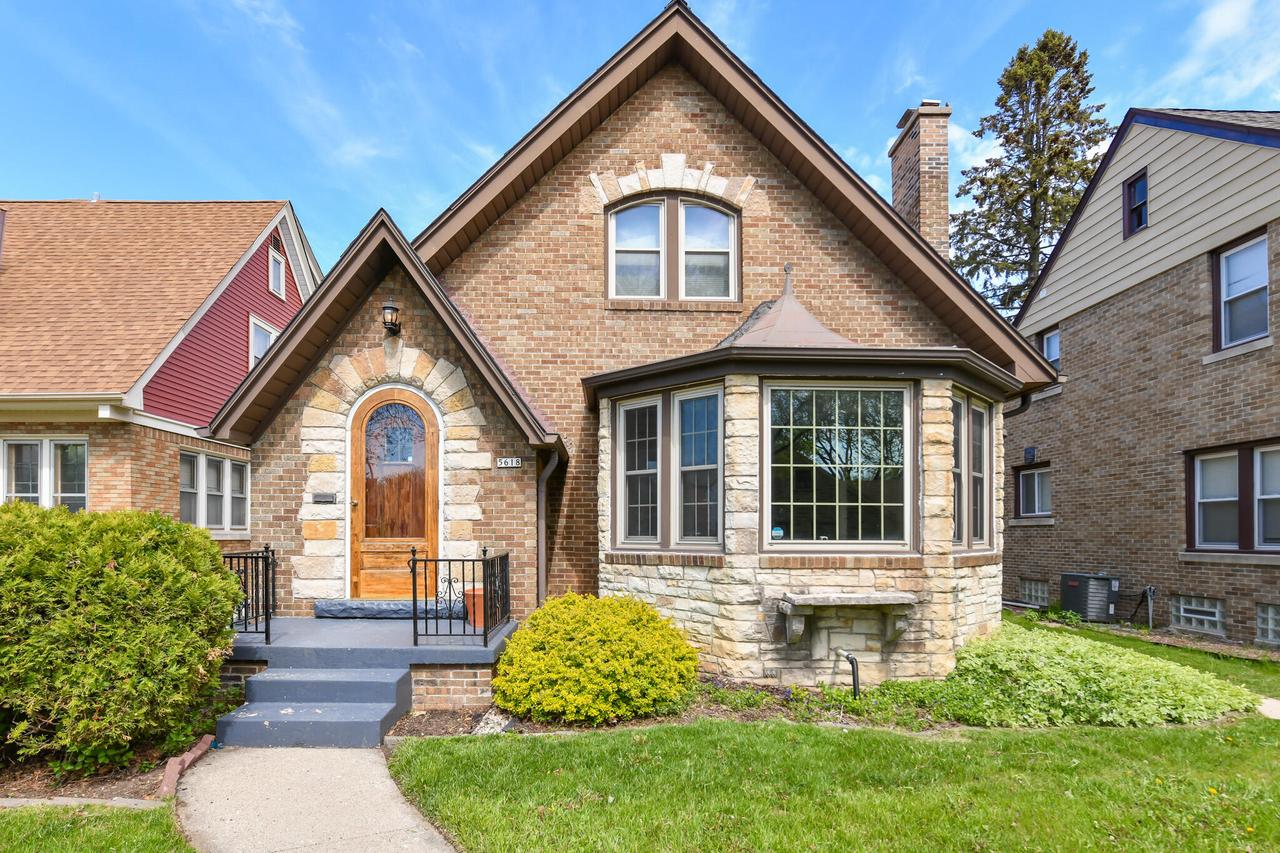 5618 W Auer Ave., Milwaukee, WI 53216