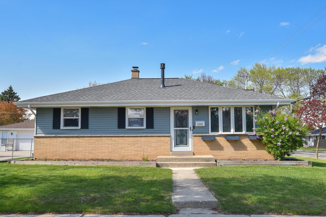 8000 W Van Beck Ave, Milwaukee, WI 53220