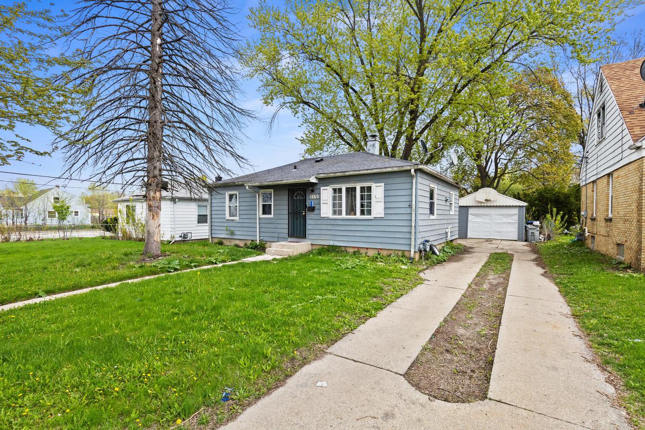 5170 N 57th St., Milwaukee, WI 53218