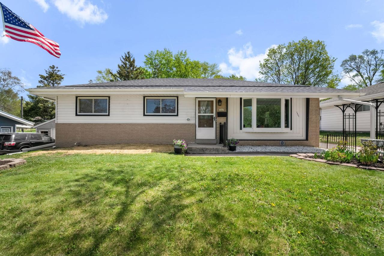 1447 S Grand Ave, Waukesha, WI 53189