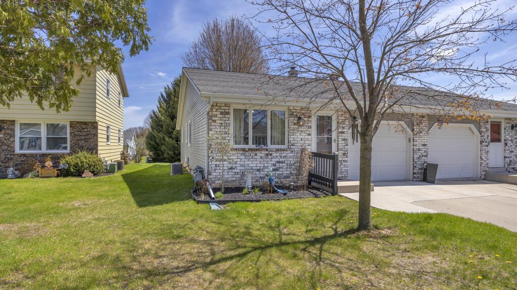2211 N 37th St, Sheboygan, WI 53083