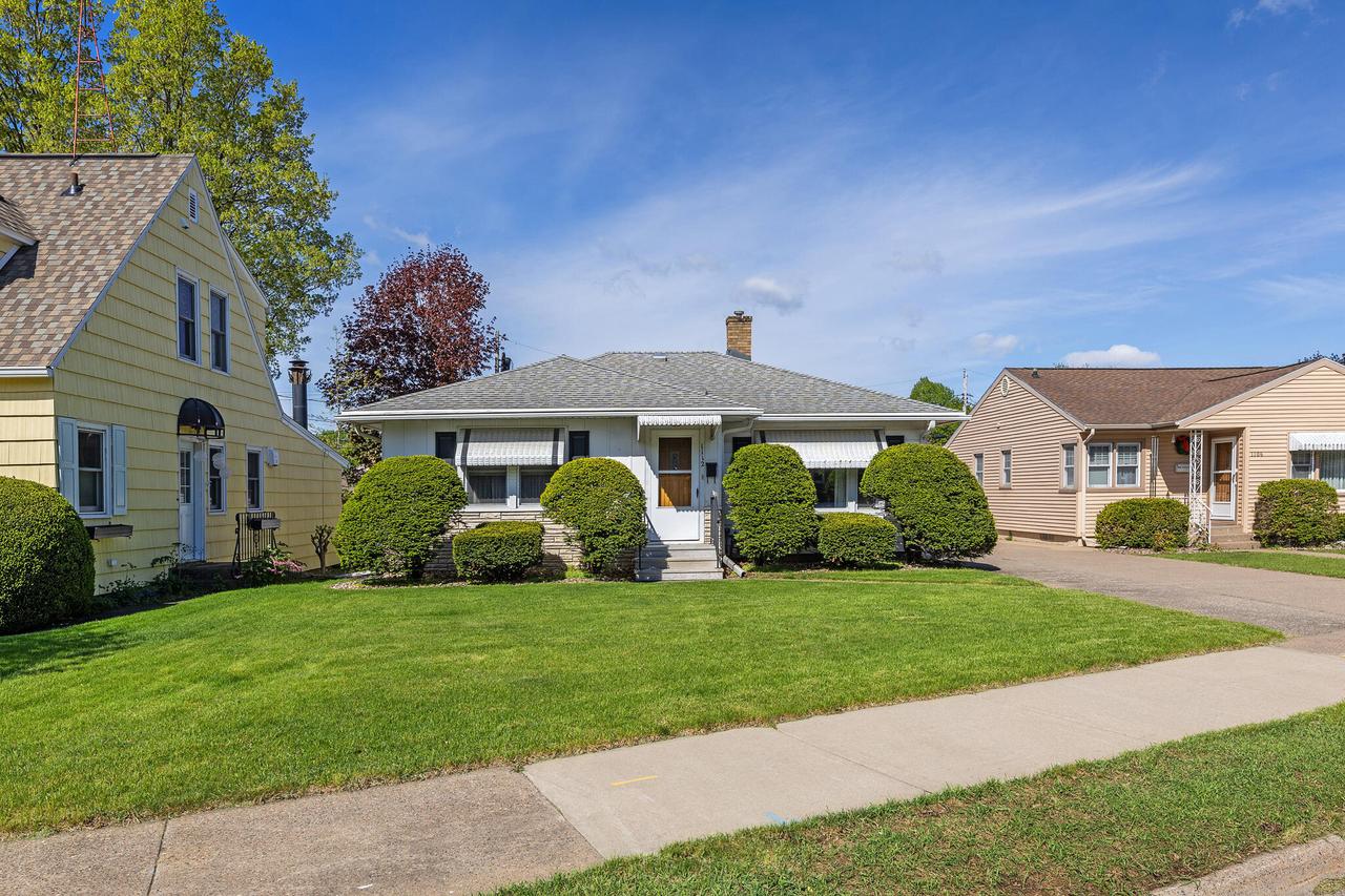 1112 Grandad Ter, La Crosse, WI 54601