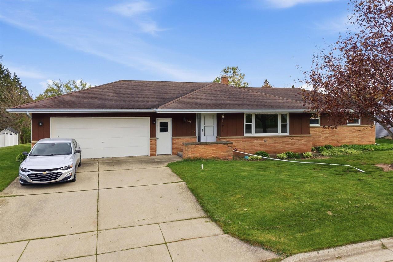 103 E Prospect St, Plymouth, WI 53073
