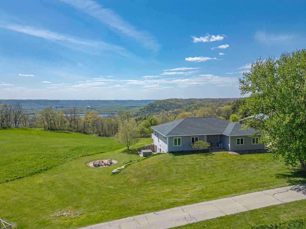 S3565 Rooster Ridge, Buffalo, WI 54629